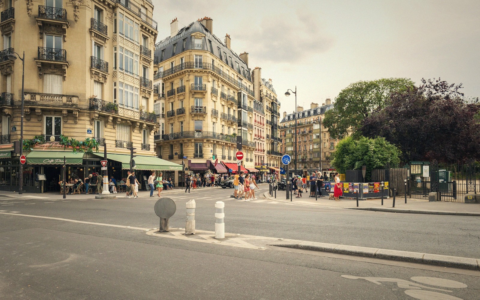 Markets & Streets of Montparnasse